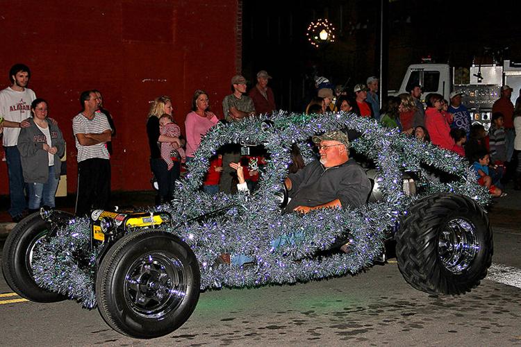 Piedmont Christmas Parade Slideshows