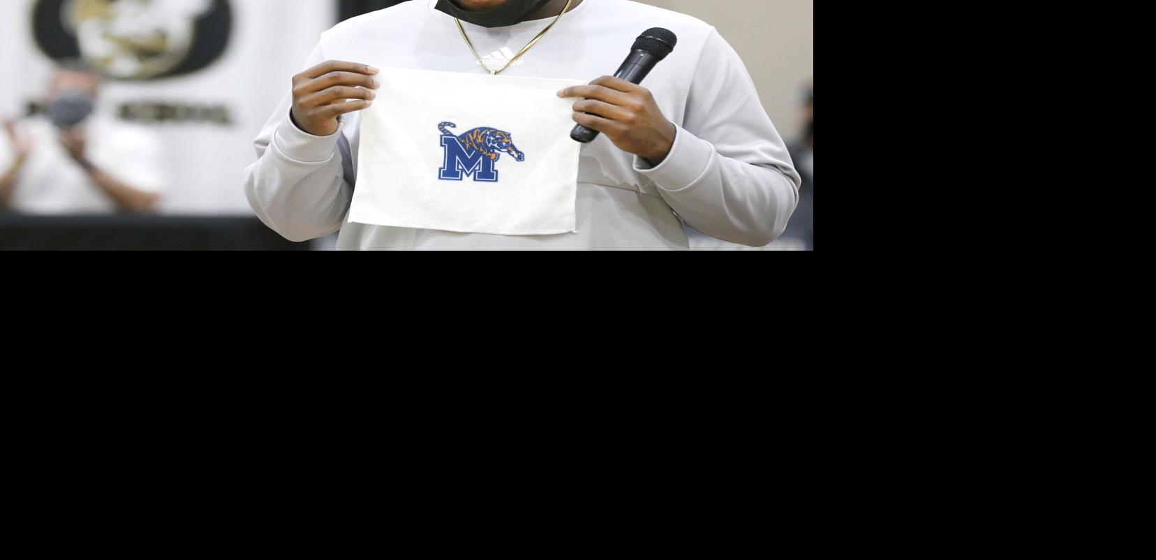 AnnistonStar.com - Football recruiting: Oxford's Taylor chooses Memphis image