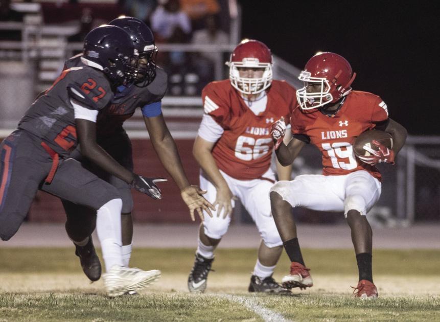 AnnistonStar.com - Lions split jamboree games with Childersburg and Central Clay image