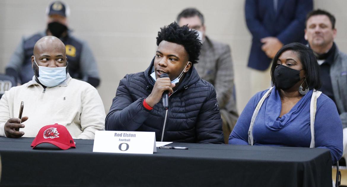 AnnistonStar.com - Football recruiting: Elston goes from Donoho, to Saks, to Oxford and to JSU image
