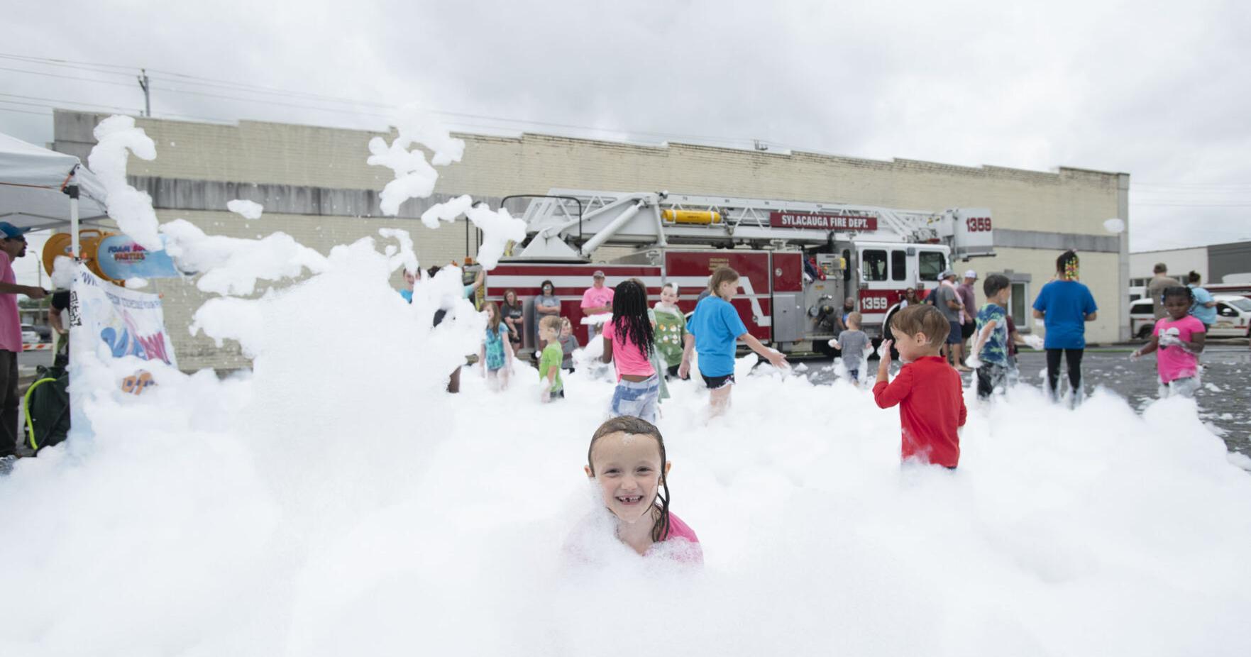 Photos: Crazy Dayz in downtown Sylacauga - Vimarsana News