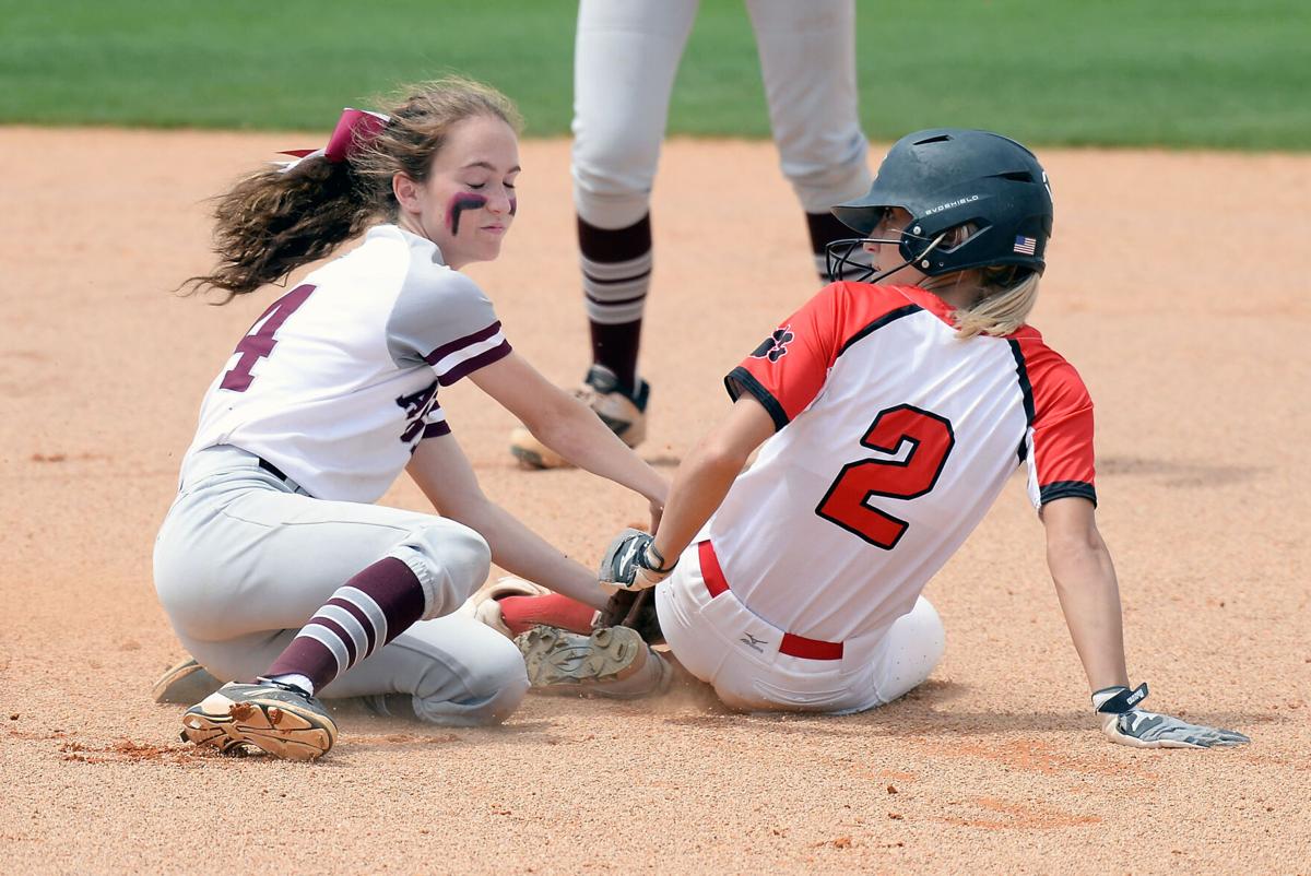 Cleburne County vs Hamilton BW 02.JPG