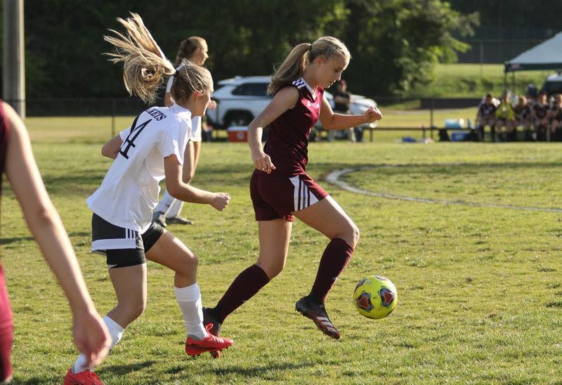 AnnistonStar.com - Prep soccer: Friendly-fire mishap turns into motivation as Donoho's girls advance image