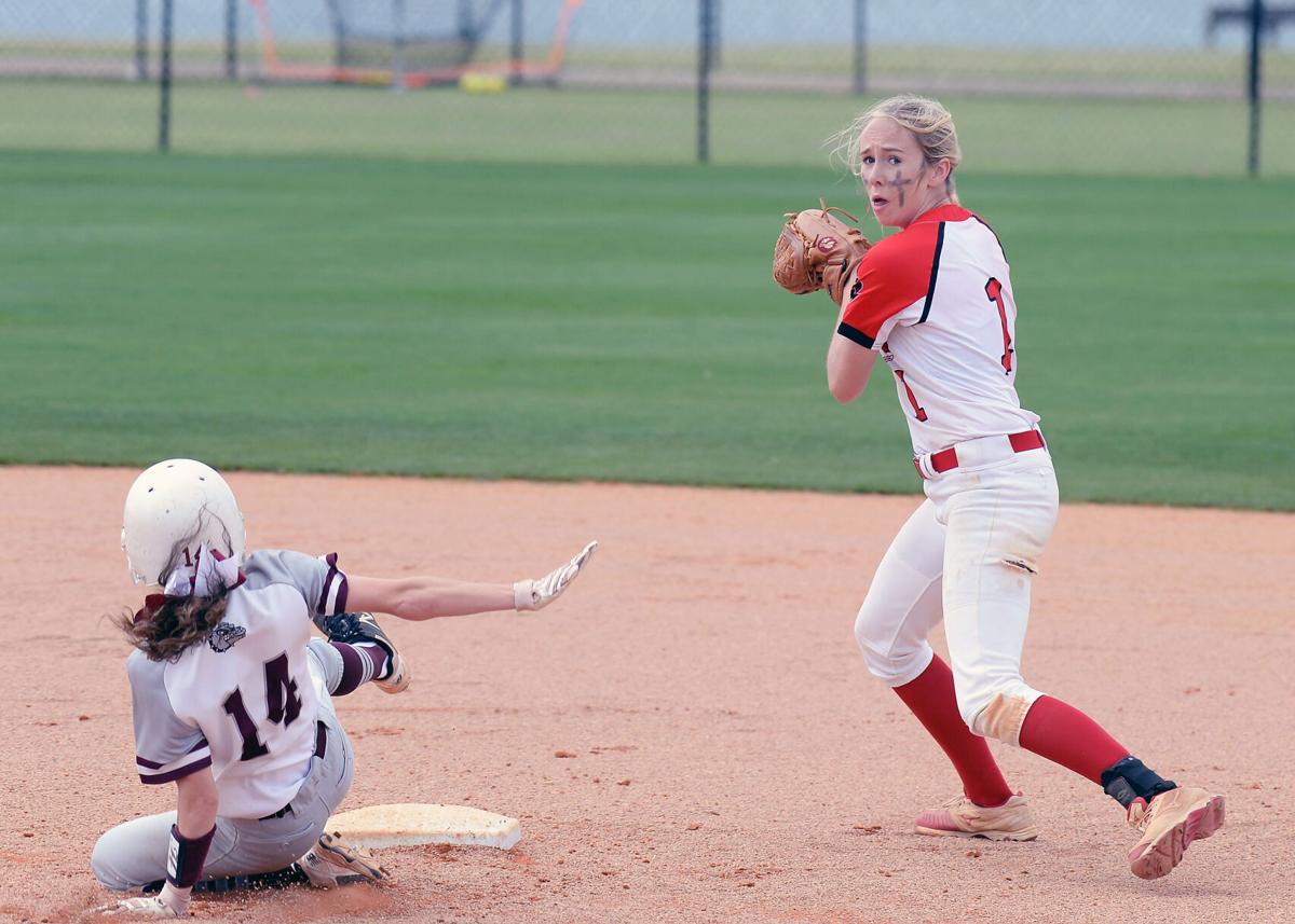 Cleburne County vs Hamilton BW 07.JPG
