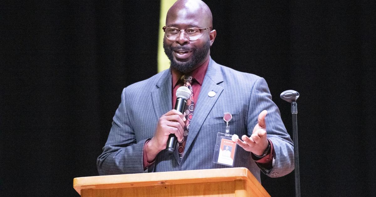 Superintendent, CFO of city schools fare well in evaluations