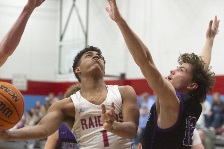 Photos Pleasant Valley claims area title over Ranburne Boys