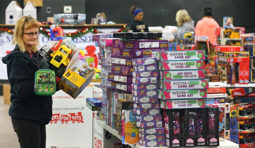 Toys For Tots Features Annistonstar Com