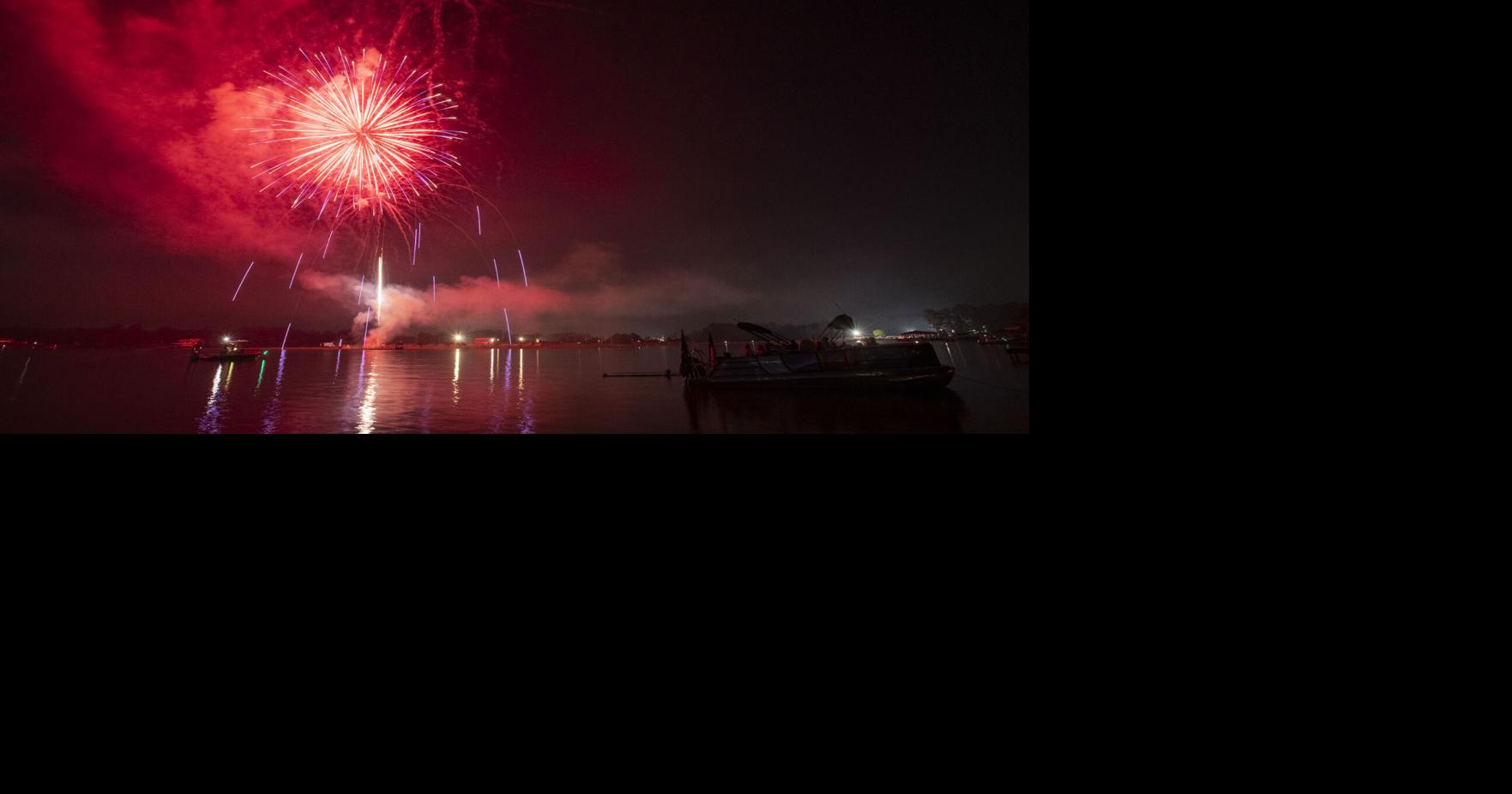 Photo gallery: Fireworks over the lake in Pell City | Gallery ...