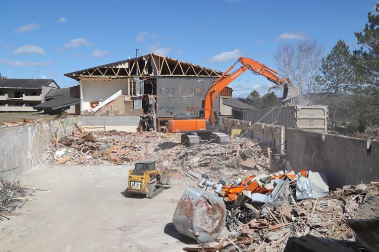 Telemark lodge demolition continues Free