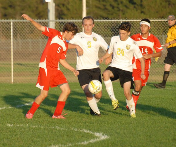 Hurricanes boys soccer tops Cumberland, loses to Somerset High School
