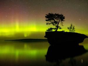 Bayfield invites visitors to slow down, look up during new winter event