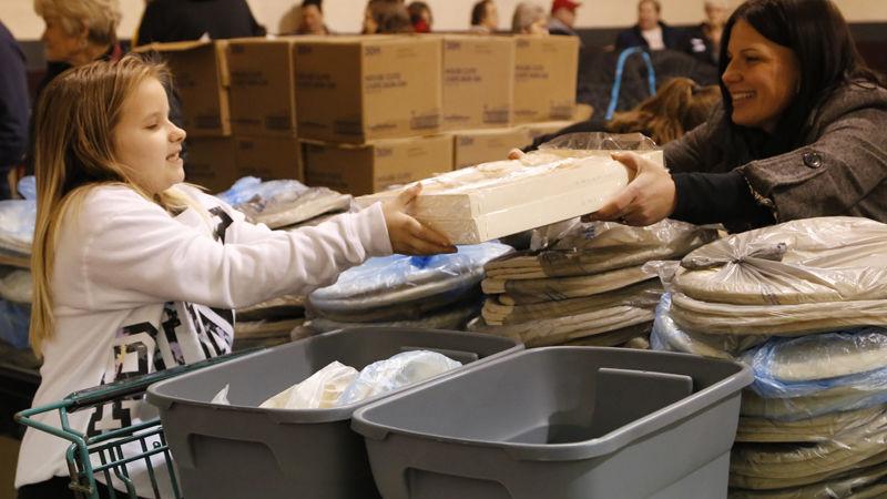A Community United Ruby S Pantry Feeds Promotes Giving Subscriber Apg Wi Com
