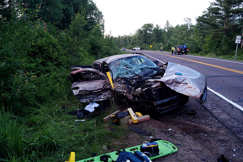 One dead, two injured in County crash Free