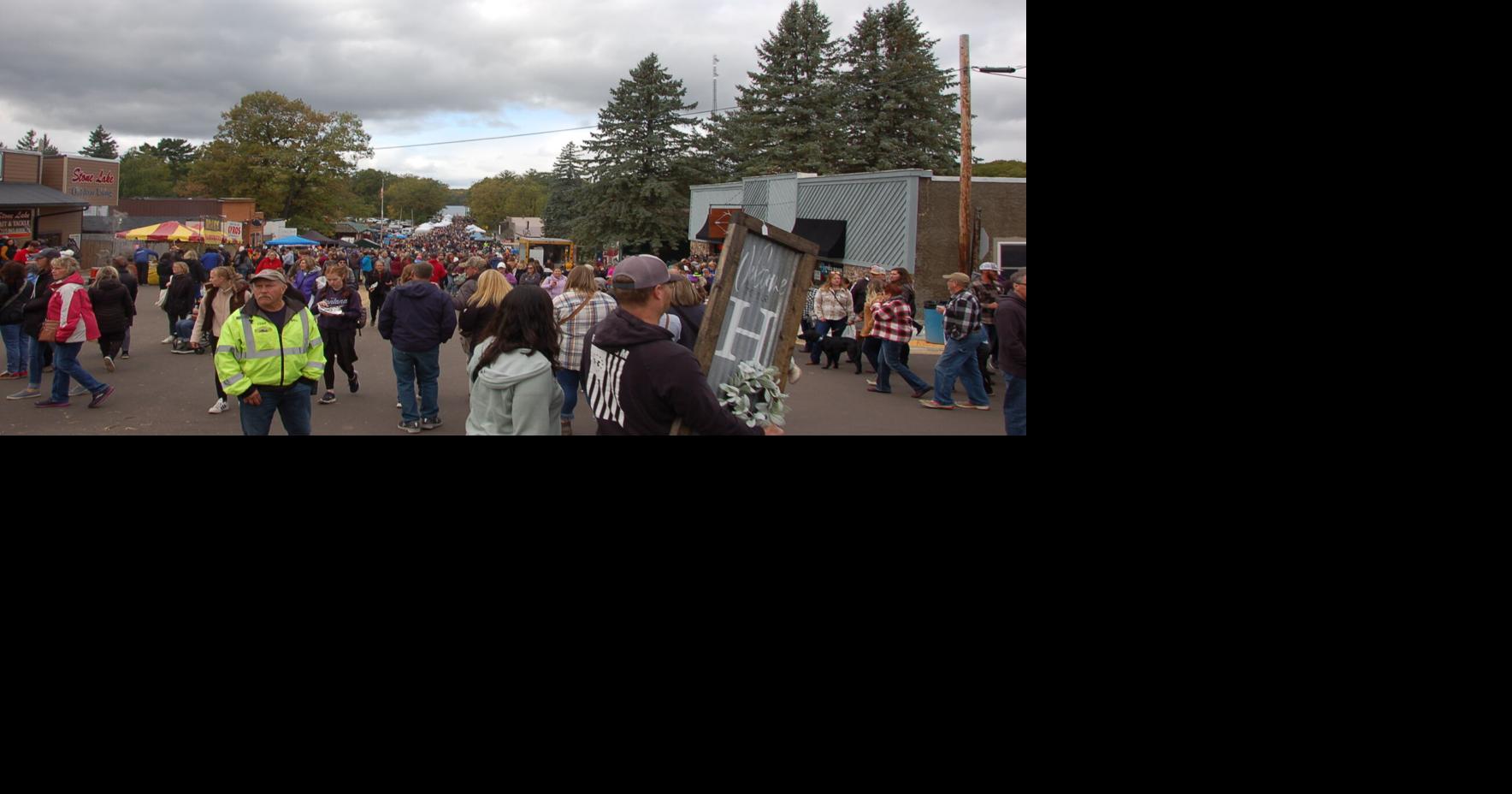 Stone Lake sees thousands for Cranberry Fest Subscriber