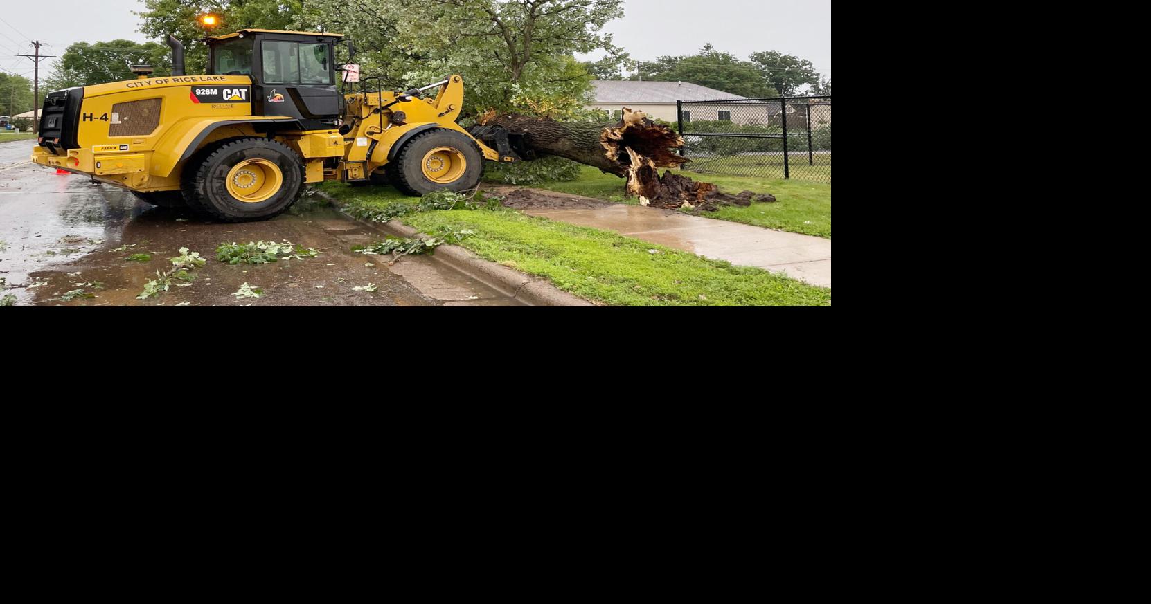 Storm downs trees, knocks out power | News | apg-wi.com