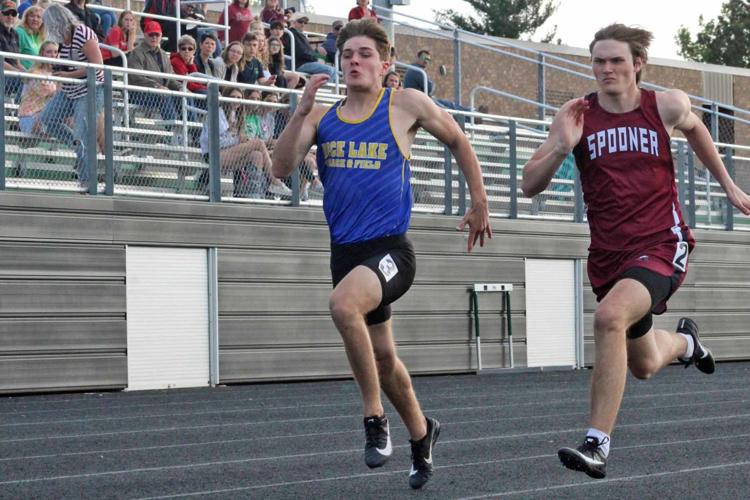 Photo gallery Division 2 track and field regional at Osceola 52322