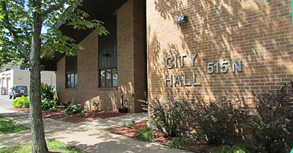 Business owners talk to city over concerns of downtown