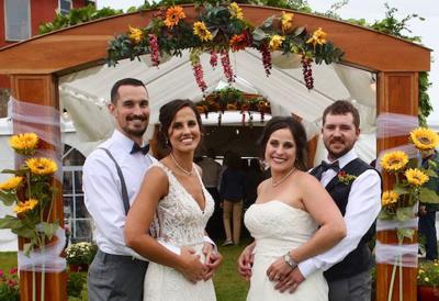Kraczek sisters have double wedding