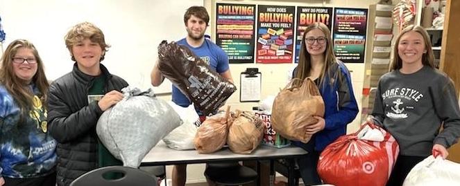 LHS Student Council gives back during Drive Week