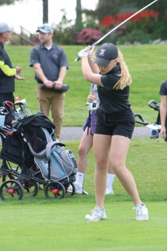 9/21 SPOONER RAILS GIRLS GOLF | Photos | apg-wi.com