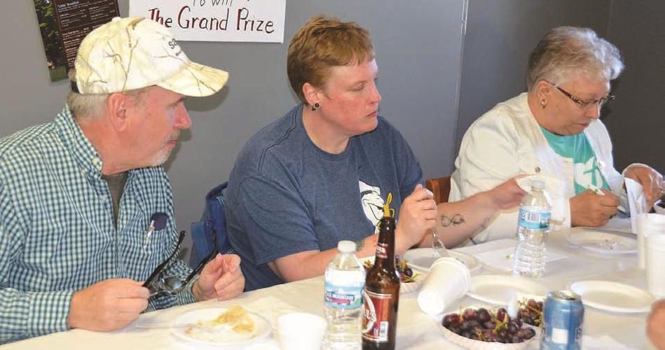 7TH ANNUAL ROLY POLY CONTEST AND DINNER