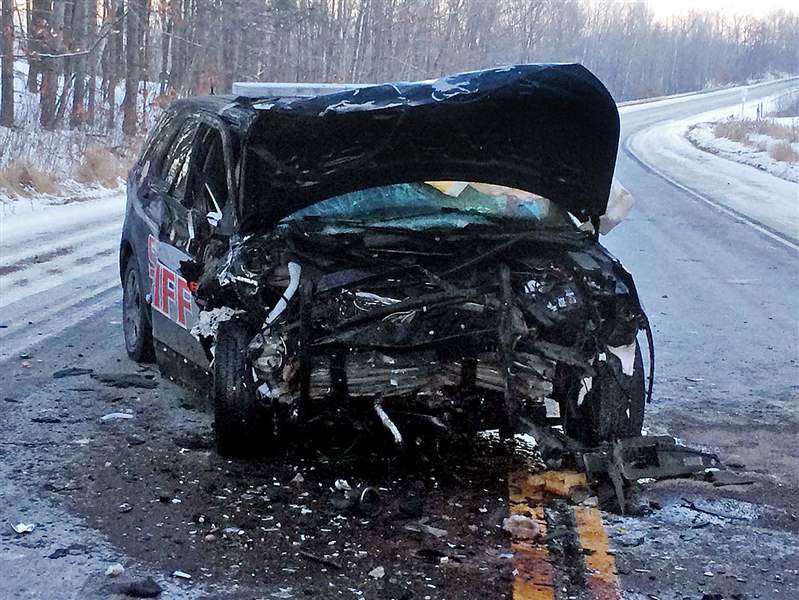 Chippewa County deputy injured in head on crash Free apg wi