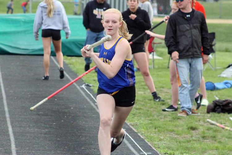 Photo gallery Division 2 track and field regional at Osceola 52322