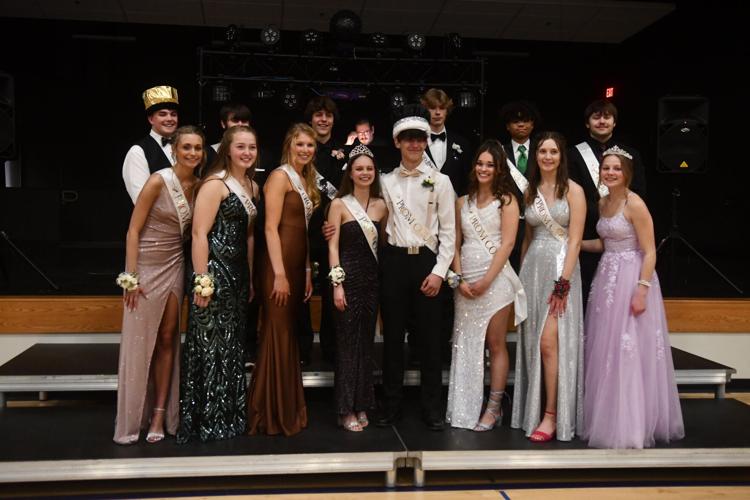 Shell Lake celebrates Junior Prom Local