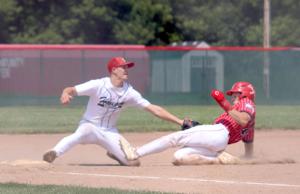 Baseball: Knights rout Islanders to complete 3-win week
