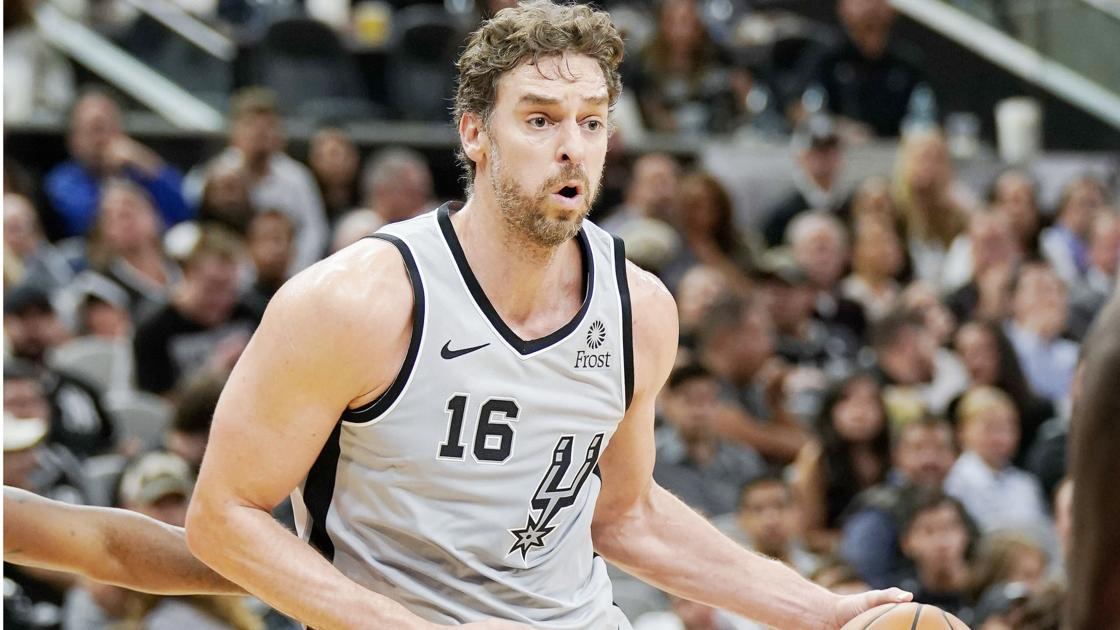 Pau Gasol signs with NBA-leading Milwaukee Bucks ...