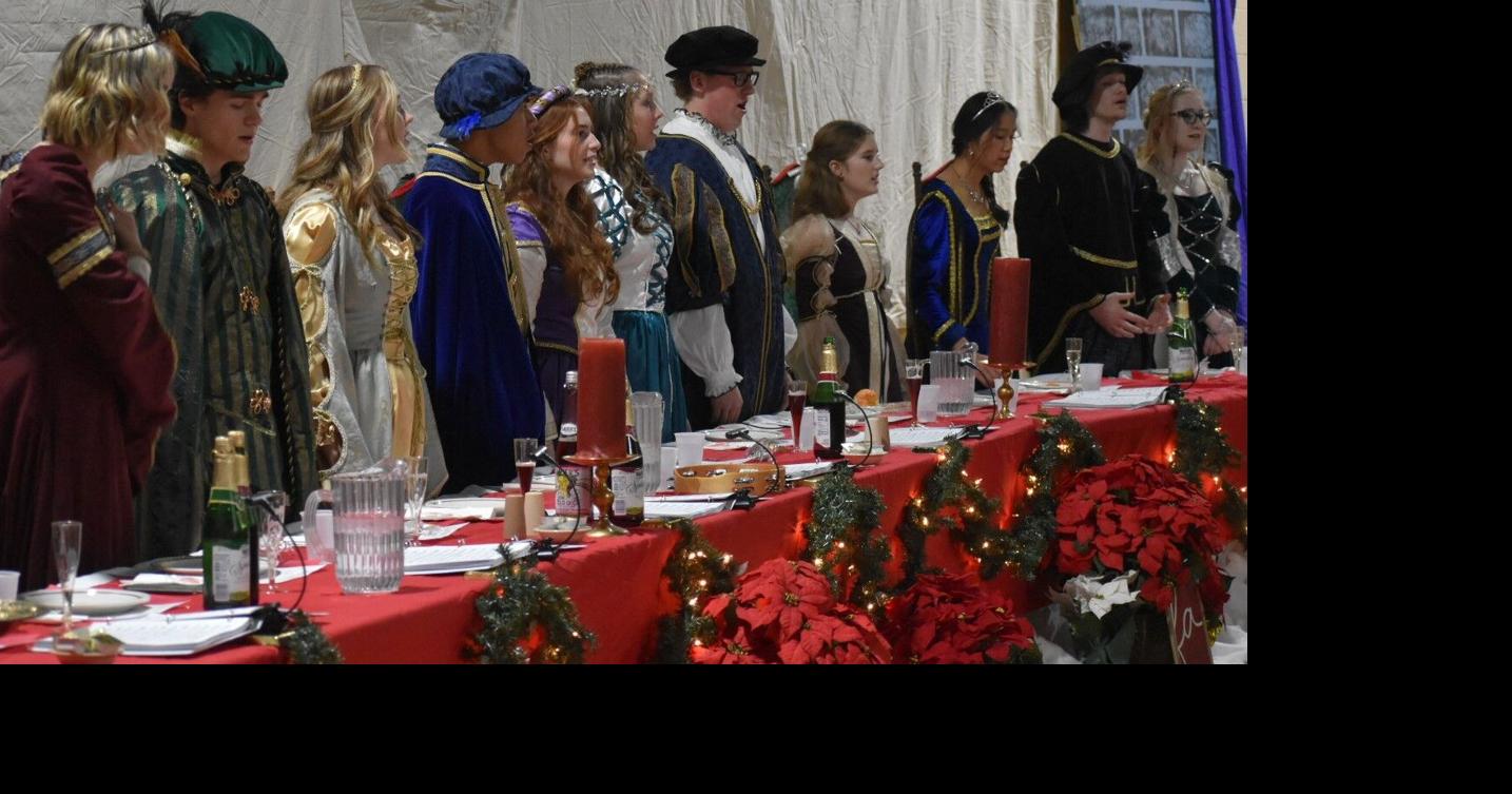 Madrigals christmas dinner chicago