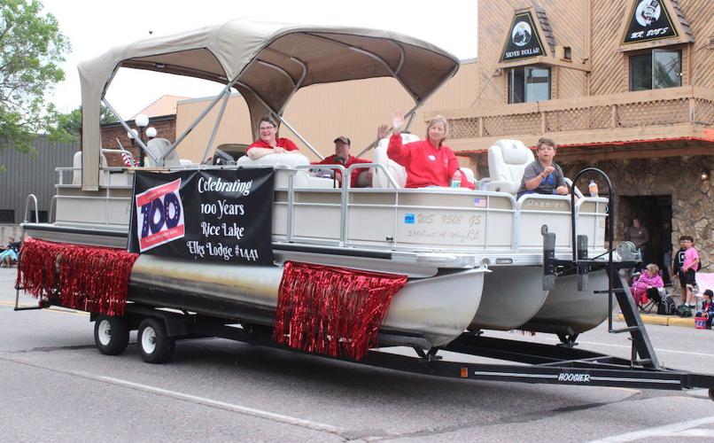 Sprinkles didn't dampen enthusiasm at Aquafest parade Rice Lake