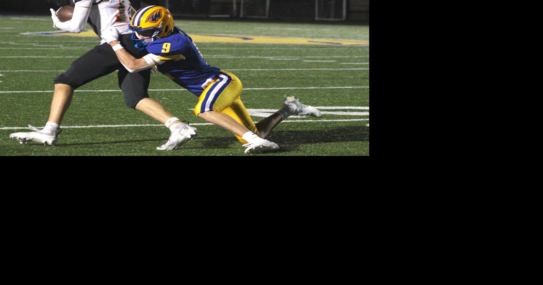 Football: Rice Lake stumbles in season-opening loss to Marshfield