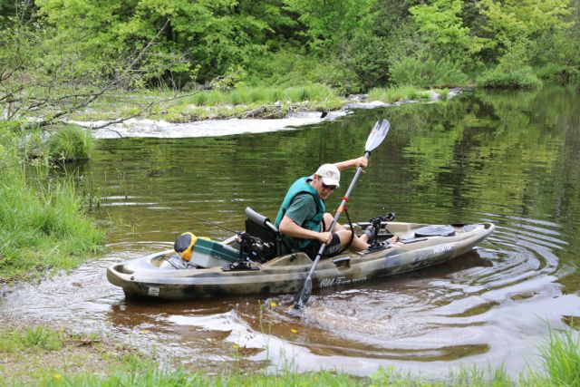 Kayakers on Teal River | Photos | apg-wi.com