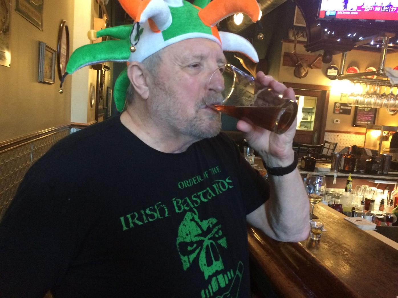 Bar Closures Hit Staff Patrons Hard Covid 19 Apg Wi Com