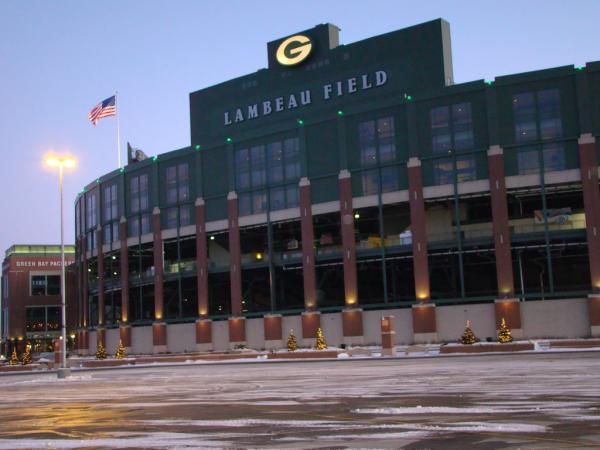 Packers: Playoff game a sellout as corporations, TV stations chip