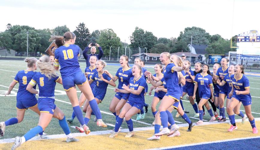 Rice Lake girls soccer claims sectional title to advance to state tournament
