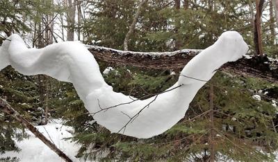 Snow garland