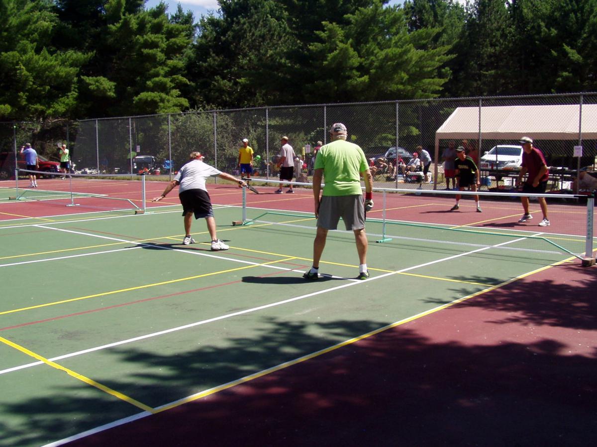 Pickleball team holds tournament Community Leagues