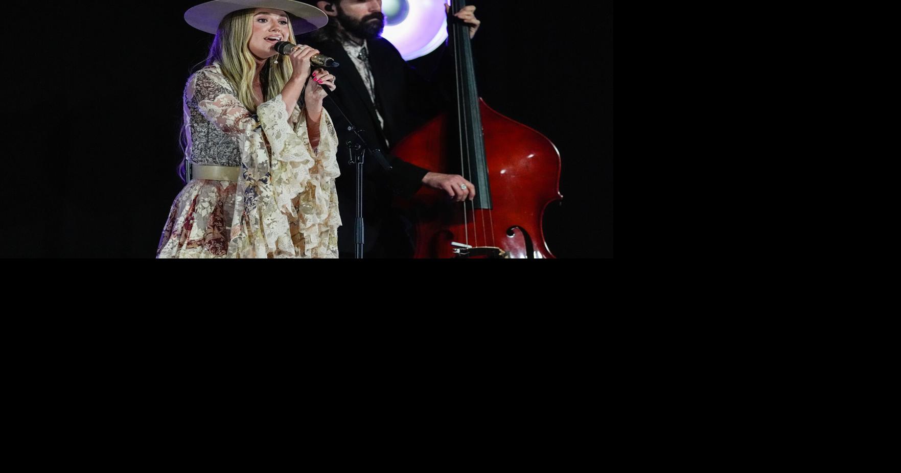Taylor Swift, Lyle Lovett and more inducted into Nashville Songwriters ...
