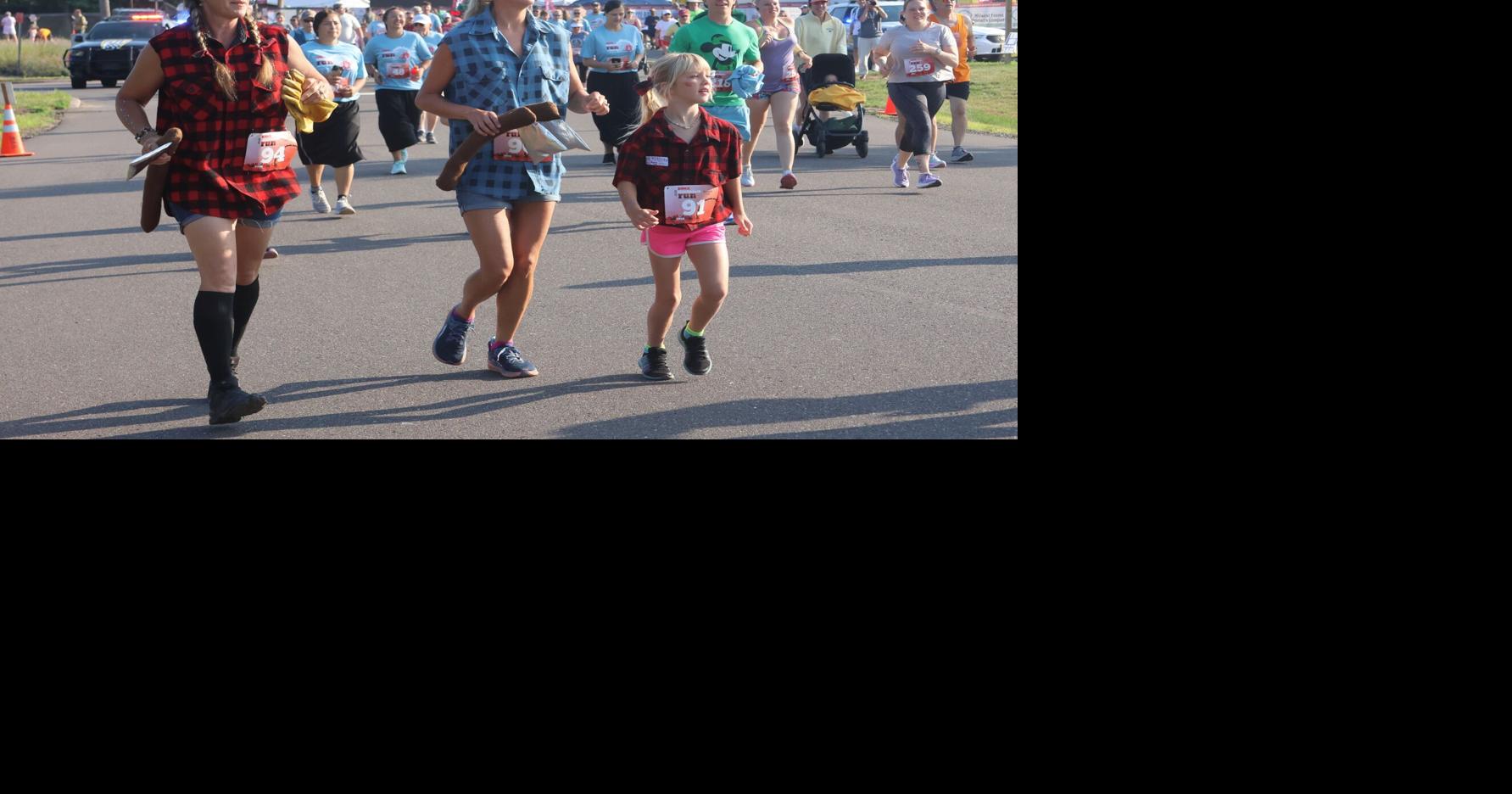 Lumberjack 5K runners channel their flannel