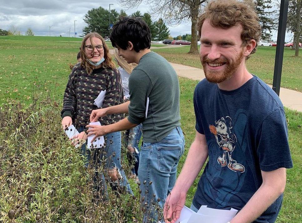 UWEC-BC class collects, distributes seeds in pollinator project