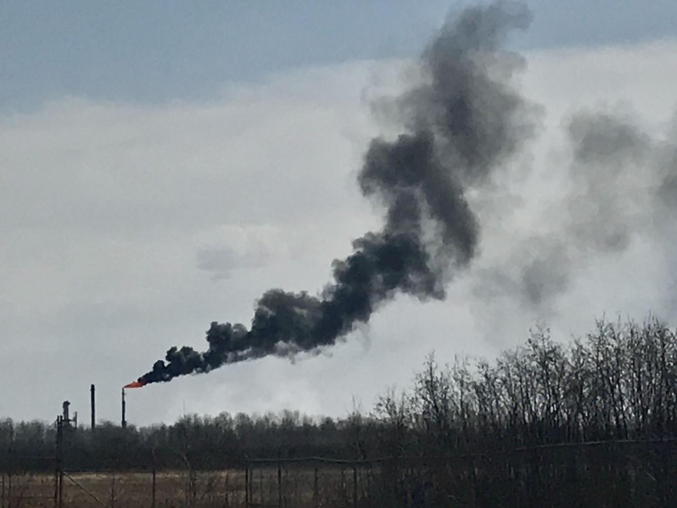 Multiple injuries reported after oil refinery explosion in Superior
