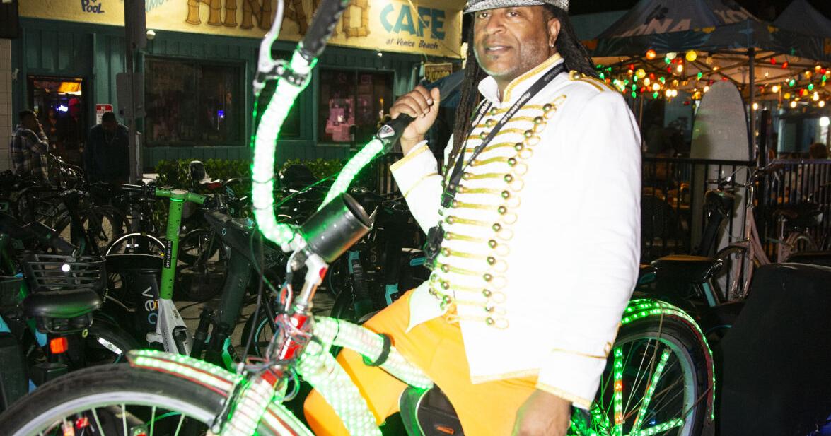 Venice Lights Up: Sunday sunset rides spark global biking community