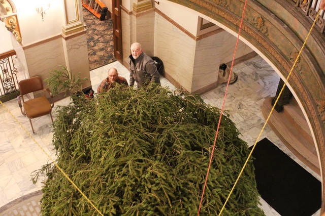 Christmas spirit fills courthouse