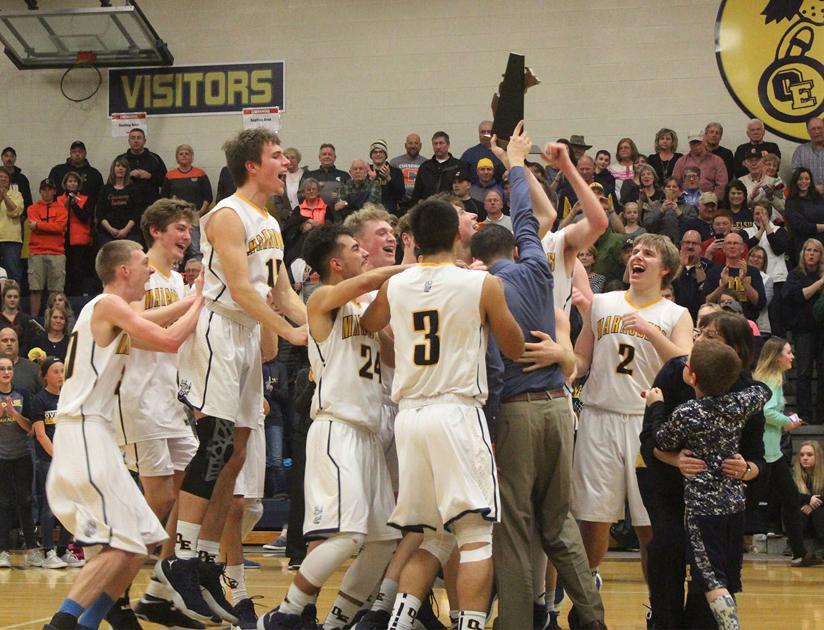 Boys Basketball Ovid Elsie Wins First District Title In 24 Years
