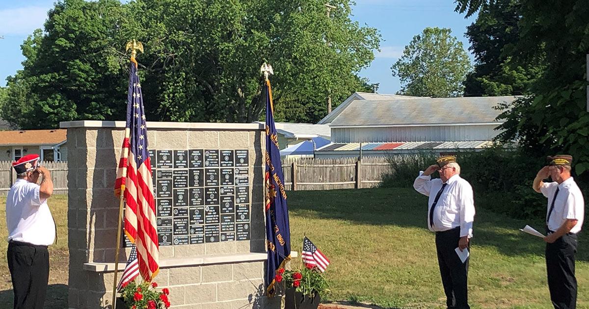 Memorial salute Owosso