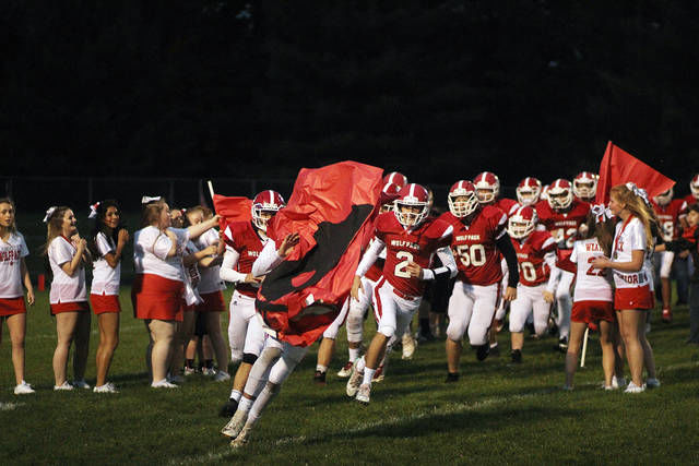 FOOTBALL: Laingsburg pounds Fulton | Local Sports | argus-press.com