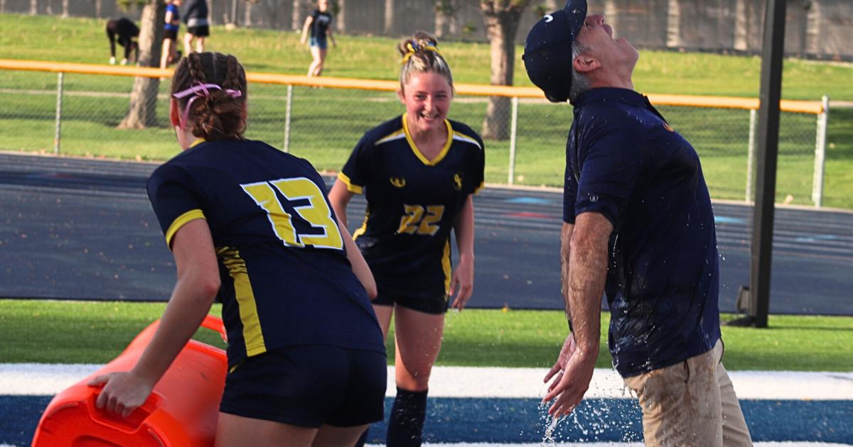 O-E shuts out Montrose, celebrates 6th straight MMAC title