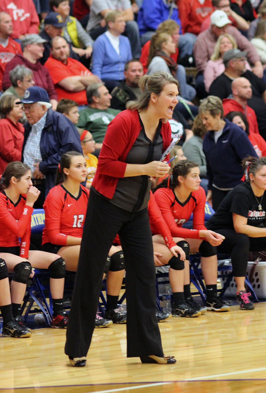 VOLLEYBALL Wolfpack beat No. 3 Kent City for second straight regional